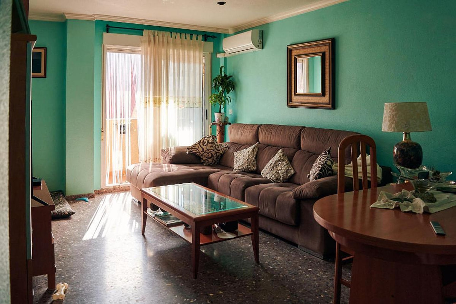 Top 5 Tacky Home Decor Mistakes to Avoid